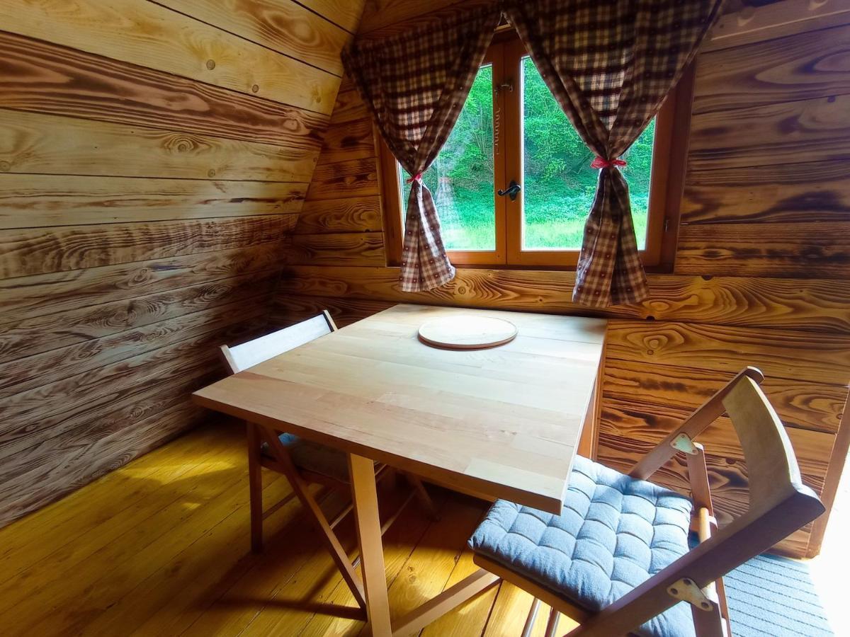 Villa Chez Tombivouac Pierrefonds Esterno foto