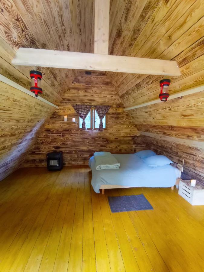 Villa Chez Tombivouac Pierrefonds Esterno foto