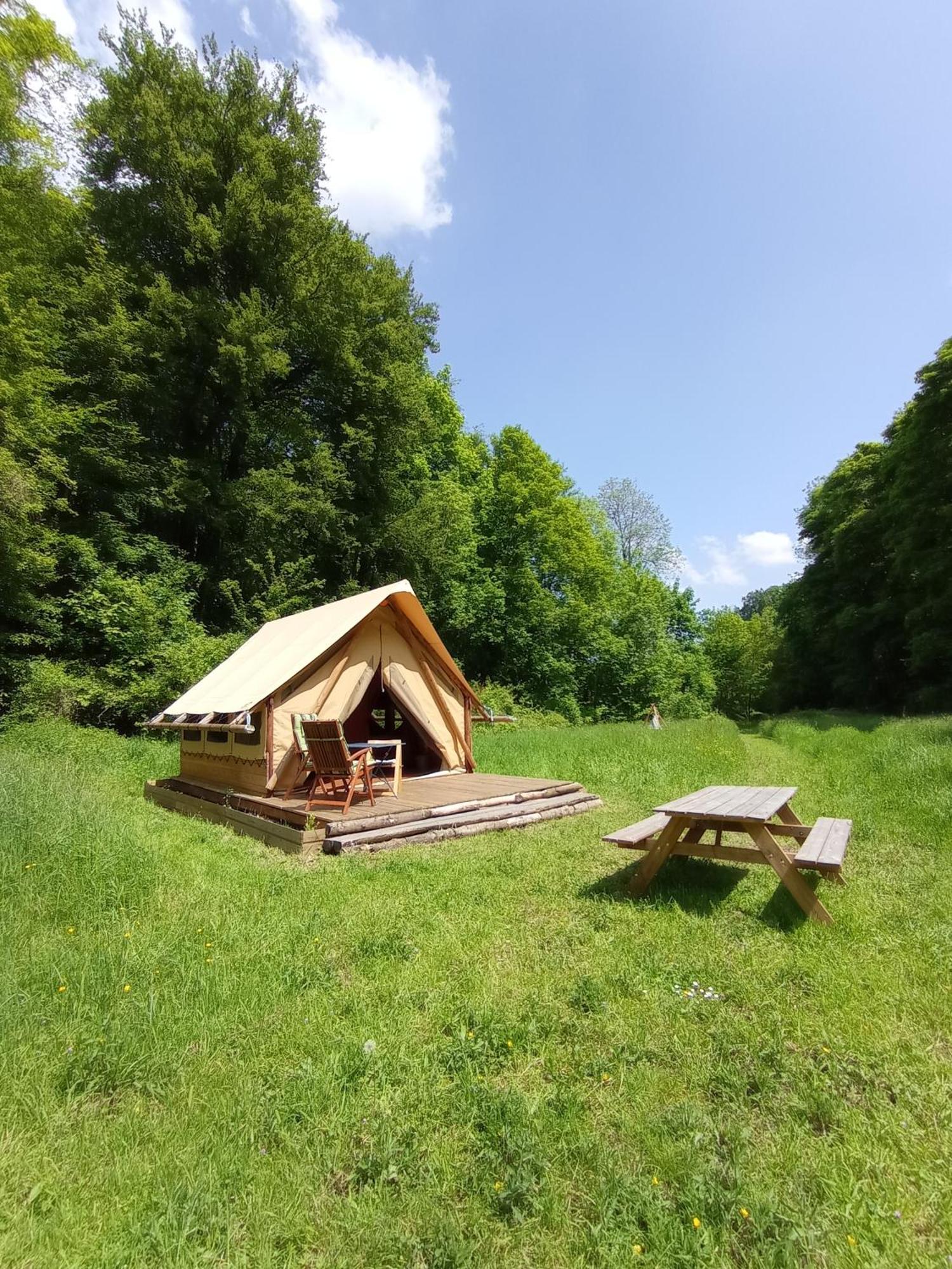 Villa Chez Tombivouac Pierrefonds Esterno foto
