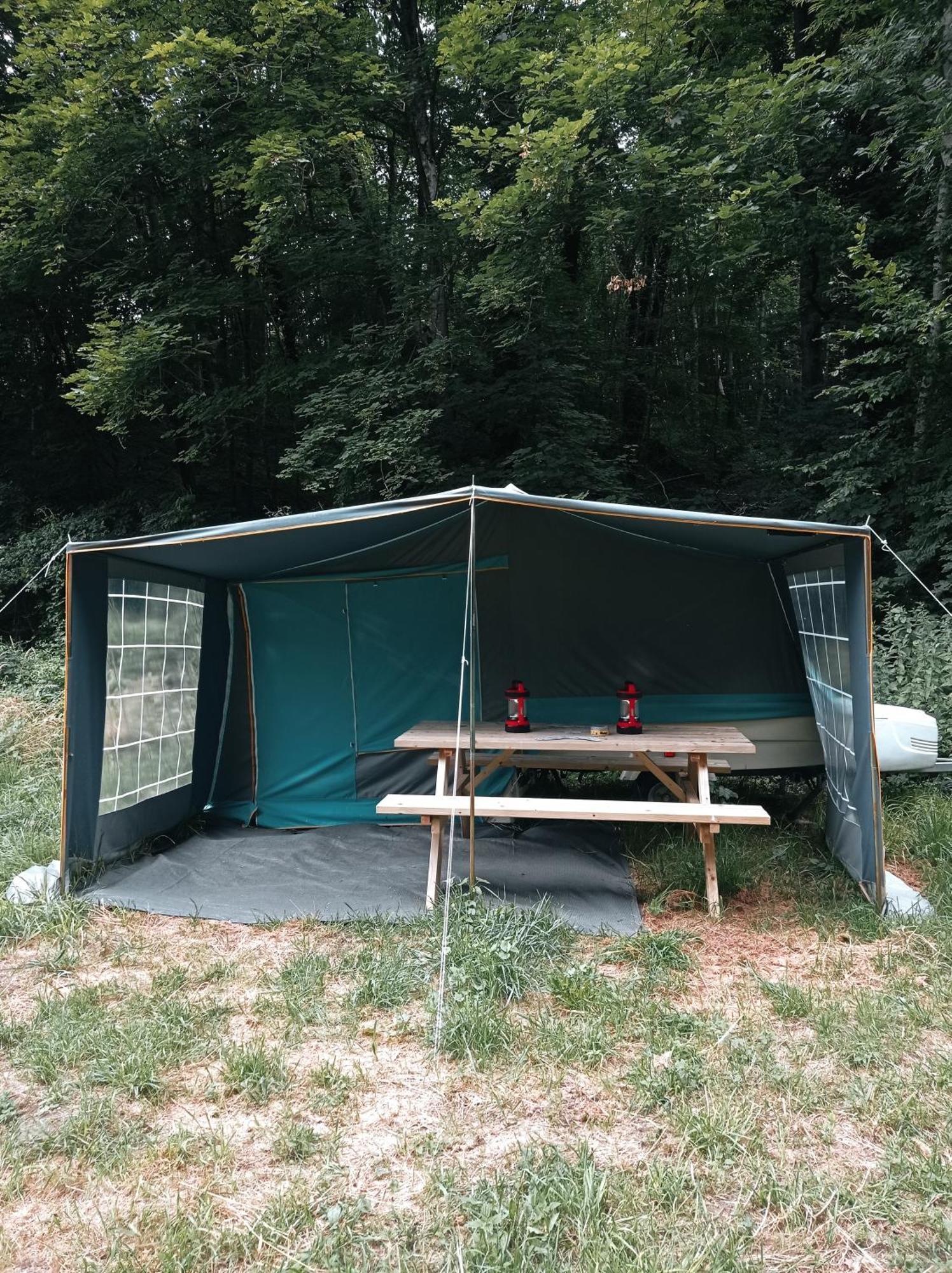 Villa Chez Tombivouac Pierrefonds Esterno foto
